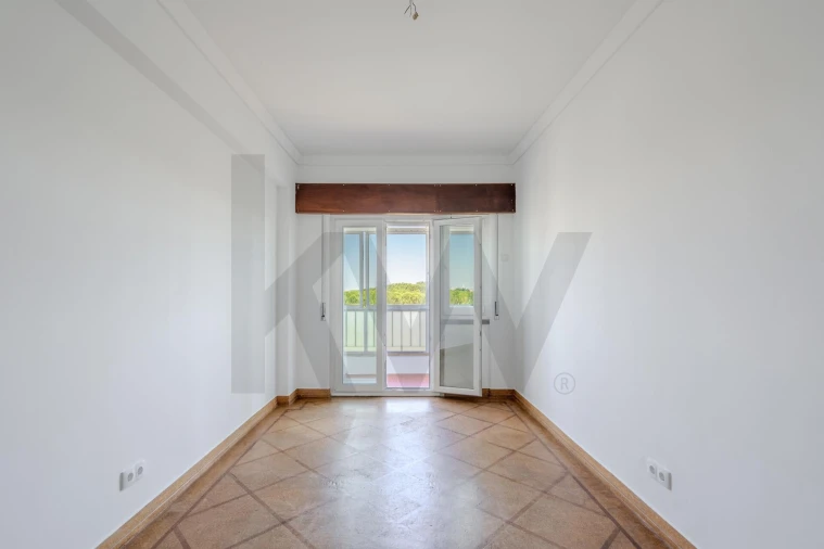 Apartamento T3 para Arrendamento em Alvalade Foto 12