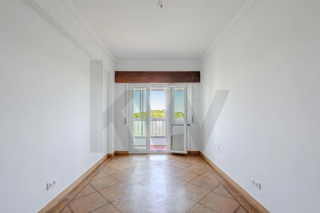 Apartamento T3 para Arrendamento em Alvalade Foto 12