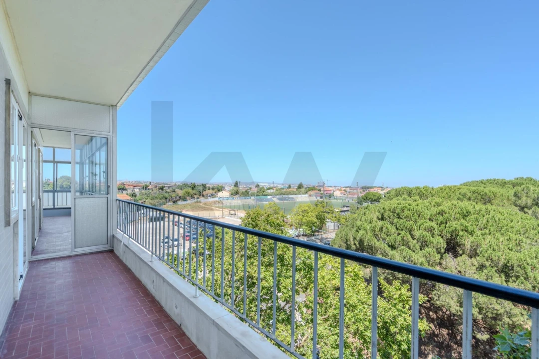 Apartamento T3 para Arrendamento em Alvalade Foto 25