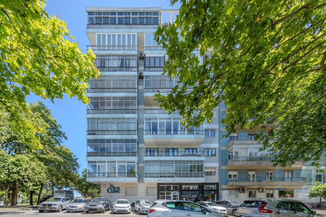 Apartamento T3 para Arrendamento em Alvalade Foto 32