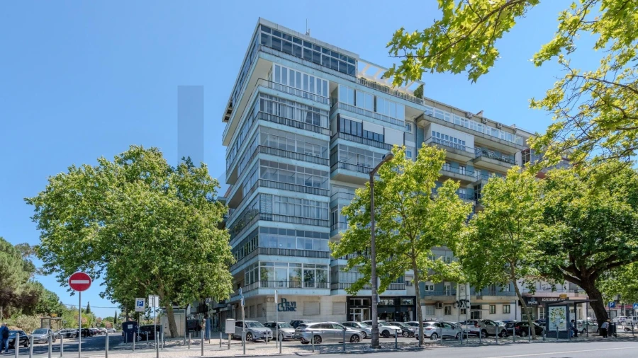 Apartamento T3 para Arrendamento em Alvalade