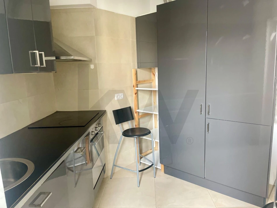Apartamento T2 para Arrendamento em Arroios Foto 3
