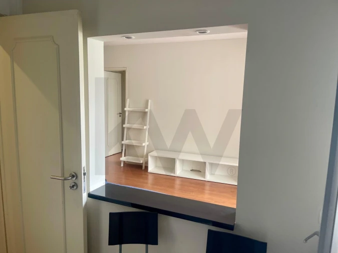 Apartamento T2 para Arrendamento em Arroios Foto 6