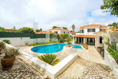 Moradia T4 para Venda em Sesimbra (Castelo)