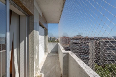 Apartamento T2 para Arrendamento em Lumiar