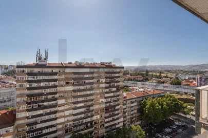 Apartamento T2 para Arrendamento em Lumiar