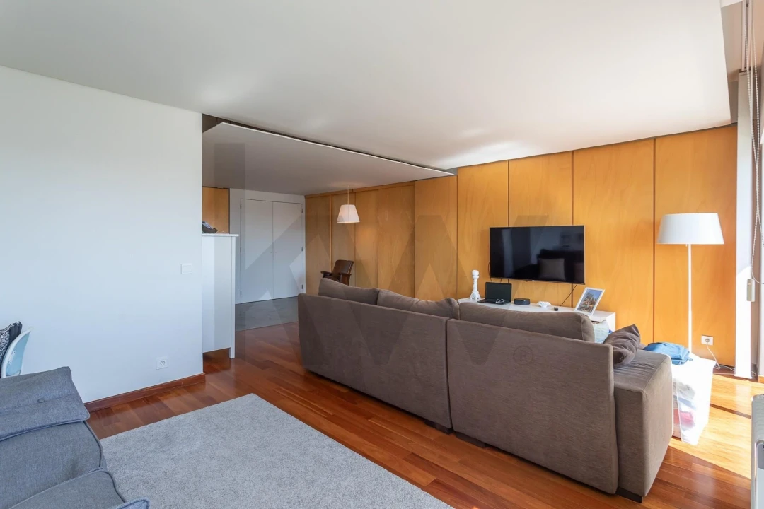 Apartamento T2 para Arrendamento em Lumiar Foto 5