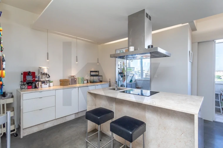 Apartamento T2 para Arrendamento em Lumiar Foto 24