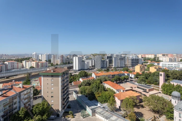 Apartamento T2 para Arrendamento em Lumiar Foto 25