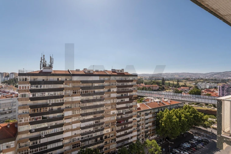 Apartamento T2 para Arrendamento em Lumiar Foto 30
