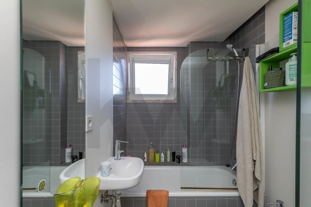 Apartamento T2 para Arrendamento em Lumiar Foto 16