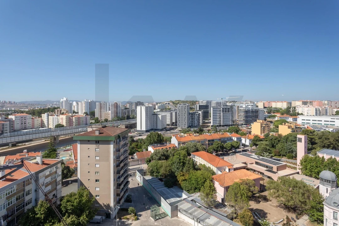 Apartamento T2 para Arrendamento em Lumiar Foto 25
