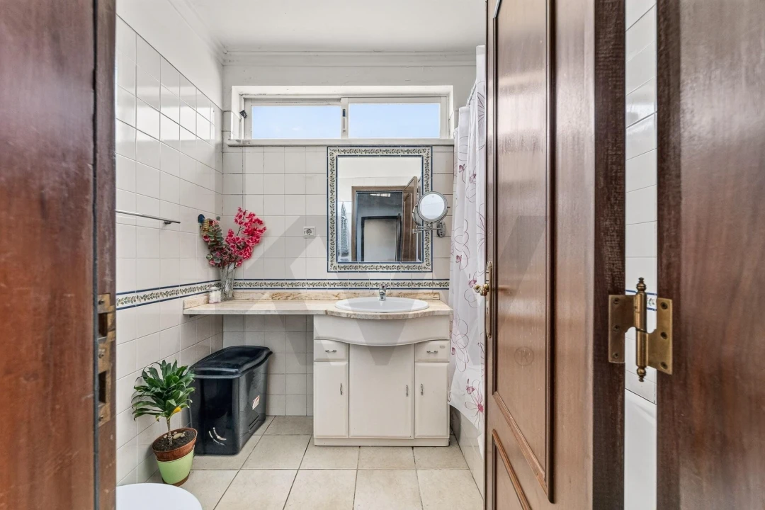 Apartamento T3 para Venda em São Domingos de Rana Foto 15