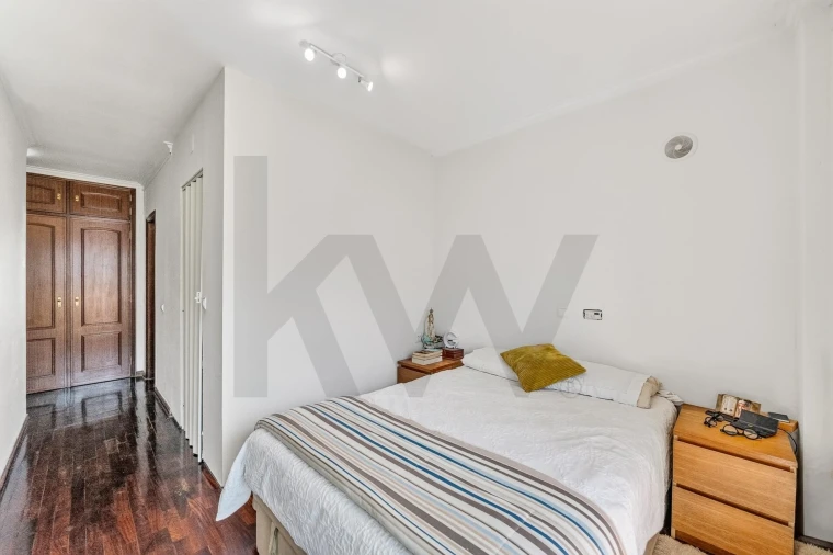 Apartamento T3 para Venda em São Domingos de Rana Foto 16