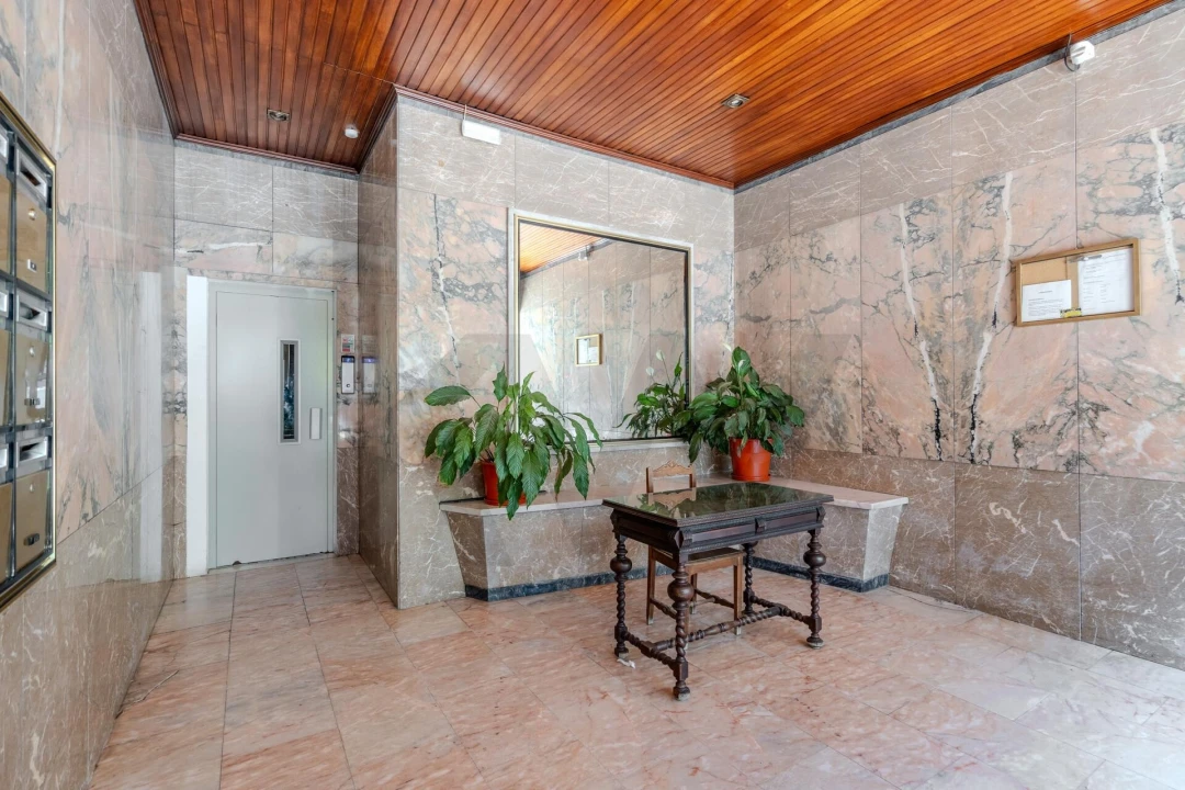 Apartamento T2 para Venda em São Domingos de Benfica Foto 20