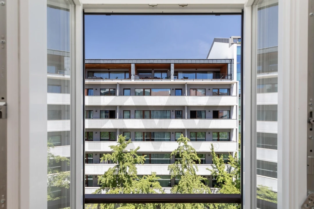 Apartamento T5 para Venda em Avenidas Novas Foto 10