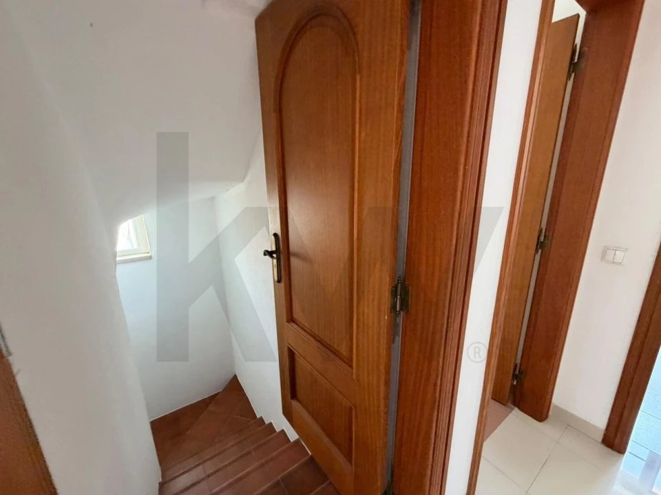 Moradia T4 para Arrendamento em Alcabideche Foto 46