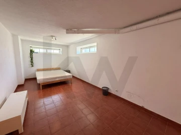 Moradia T4 para Arrendamento em Alcabideche