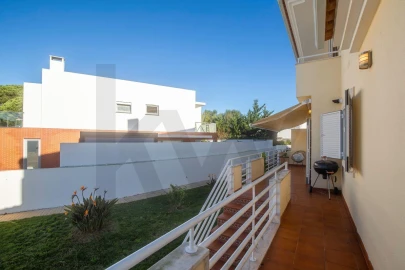 Moradia T4 para Arrendamento em Alcabideche