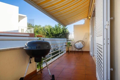 Moradia T4 para Arrendamento em Alcabideche