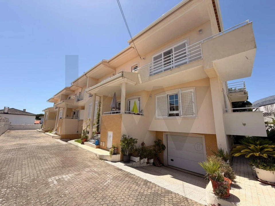 Moradia T4 para Arrendamento em Alcabideche Foto 53