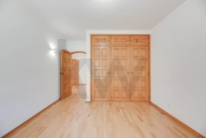 Apartamento T2 para Arrendamento em Cascais e Estoril