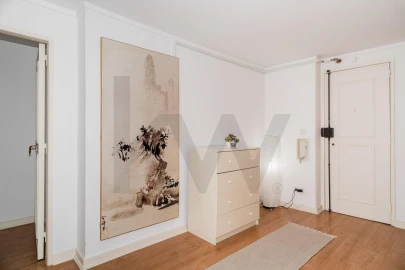 Apartamento T2 para Arrendamento em Algés, Linda-A-Velha e Cruz Quebrada-Dafundo