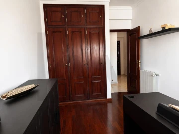 Apartamento T3 para Venda em Santa Iria de Azoia, São João da Talha e Bobadela