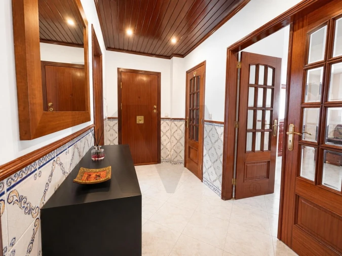 Apartamento T3 para Venda em Santa Iria de Azoia, São João da Talha e Bobadela Foto 9