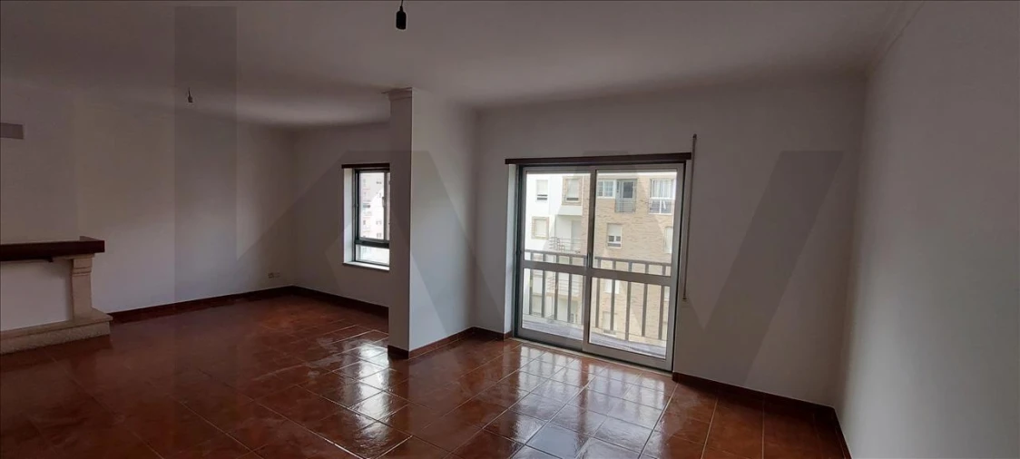Apartamento T3 para Venda em Alenquer (Santo Estêvão e Triana) Foto 2
