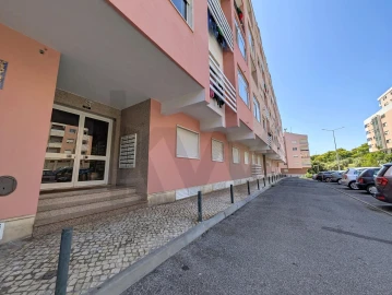 Apartamento T2 para Venda em Cacém e São Marcos