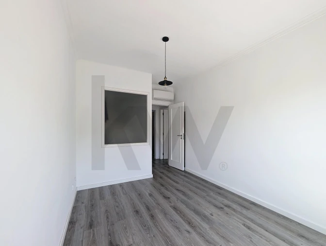 Apartamento T2 para Venda em Cacém e São Marcos Foto 15