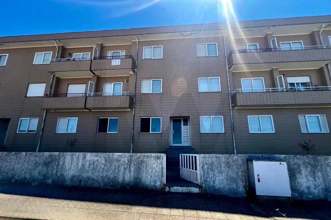 Apartamento T2 para Venda em Fânzeres e São Pedro da Cova Foto 31