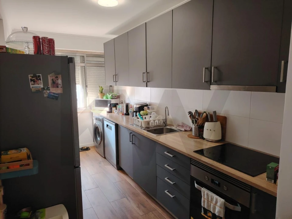 Apartamento T3 para Venda em Alfragide Foto 4