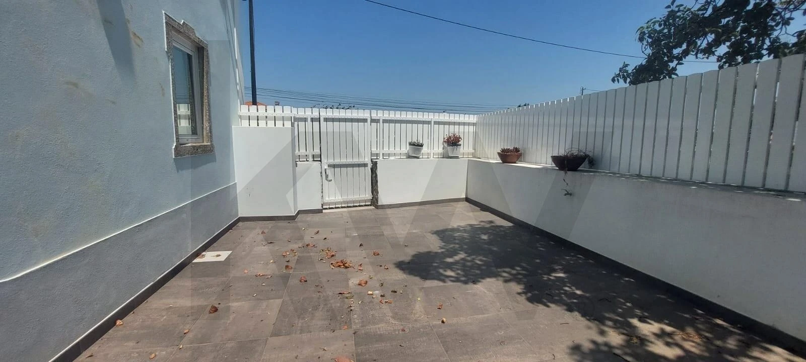 Moradia T3 para Arrendamento em Santa Maria e São Miguel, São Martinho, São Pedro Penaferrim Foto 1