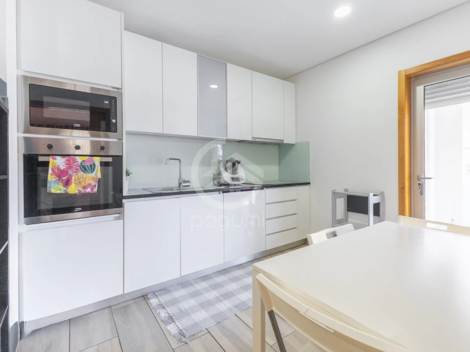 Apartamento T2 para Venda em Guilhufe e Urrô Foto 11