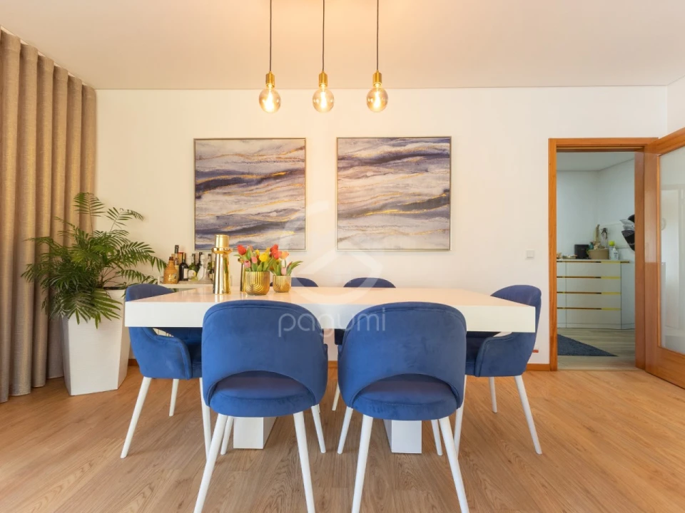 Apartamento T2 para Venda em Guilhufe e Urrô Foto 2