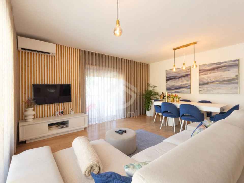 Apartamento T2 para Venda em Guilhufe e Urrô Foto 6