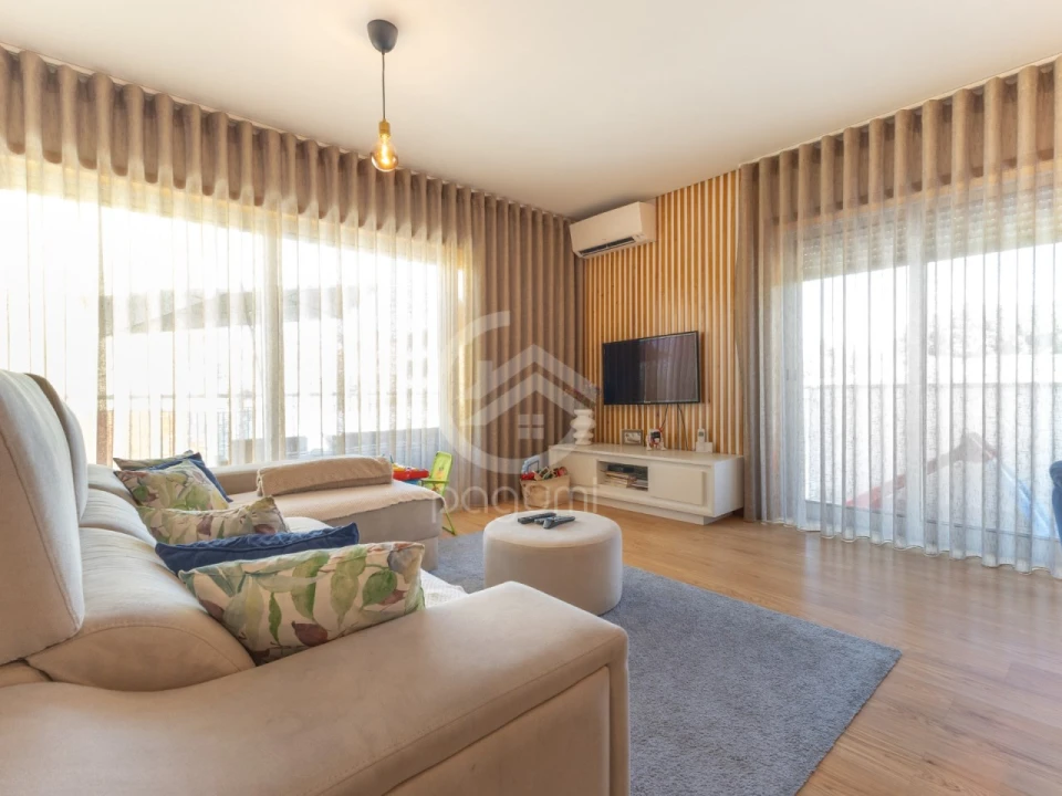 Apartamento T2 para Venda em Guilhufe e Urrô Foto 8