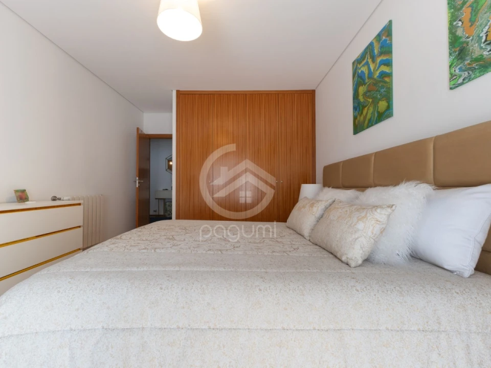 Apartamento T2 para Venda em Guilhufe e Urrô Foto 14