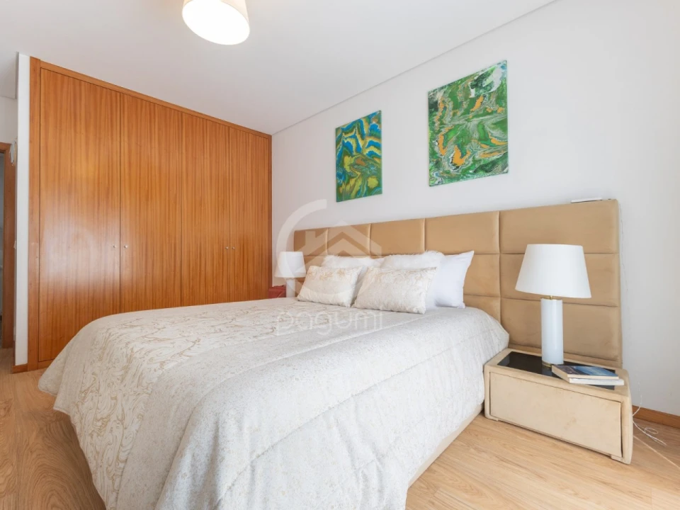 Apartamento T2 para Venda em Guilhufe e Urrô Foto 17