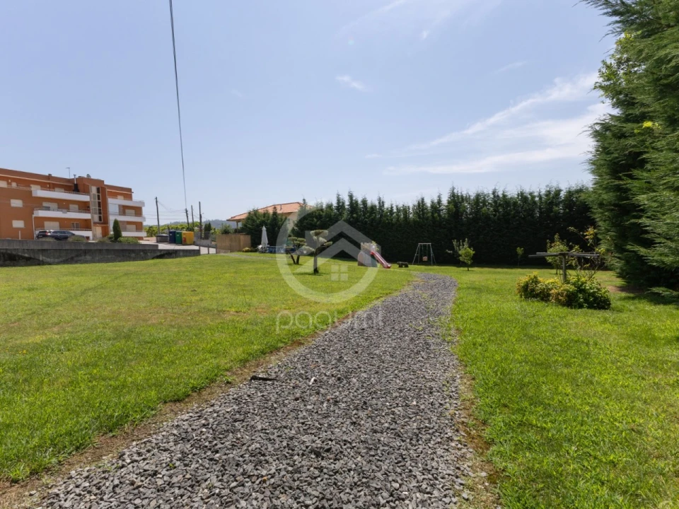 Apartamento T2 para Venda em Guilhufe e Urrô Foto 33