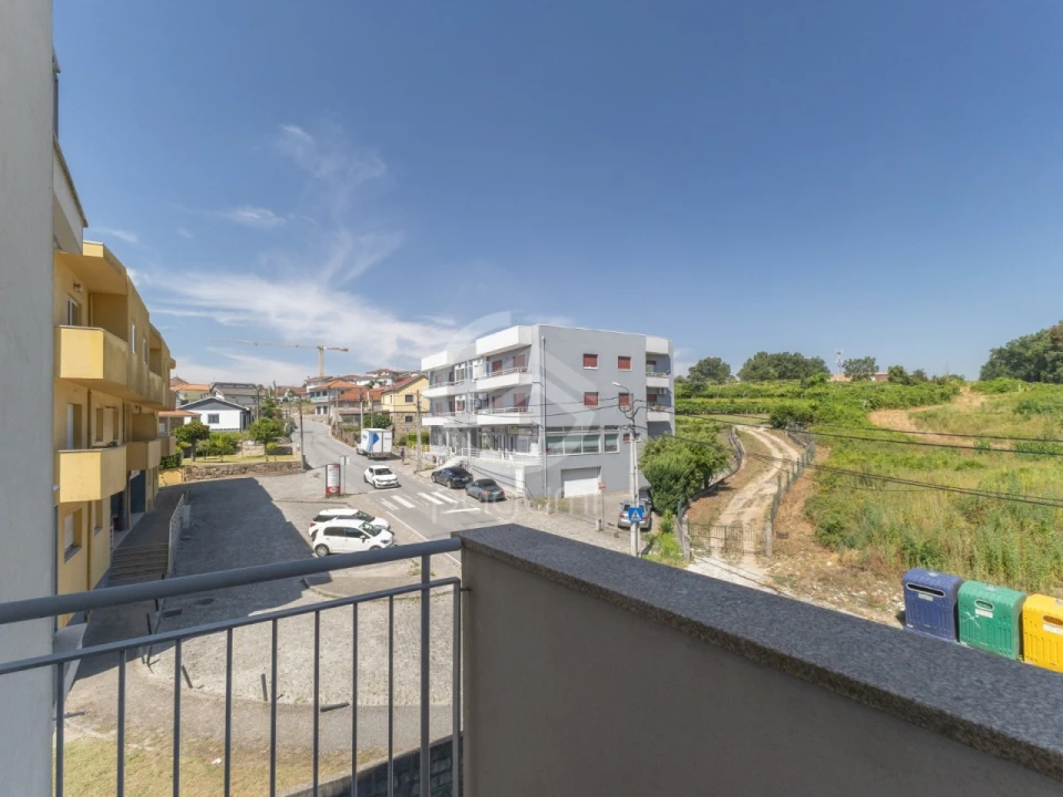 Apartamento T2 para Venda em Guilhufe e Urrô Foto 25