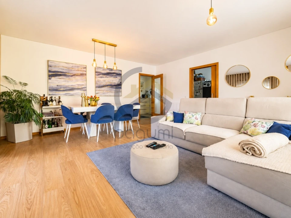 Apartamento T2 para Venda em Guilhufe e Urrô Foto 3