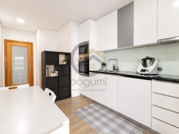 Apartamento T2 para Venda em Guilhufe e Urrô