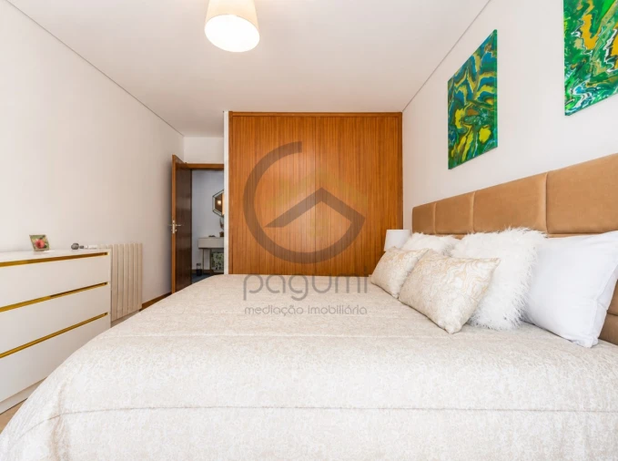 Apartamento T2 para Venda em Guilhufe e Urrô Foto 12