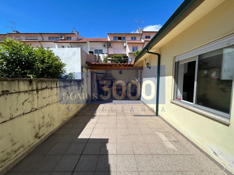Moradia T3 para Venda em Peso da Régua e Godim Foto 11