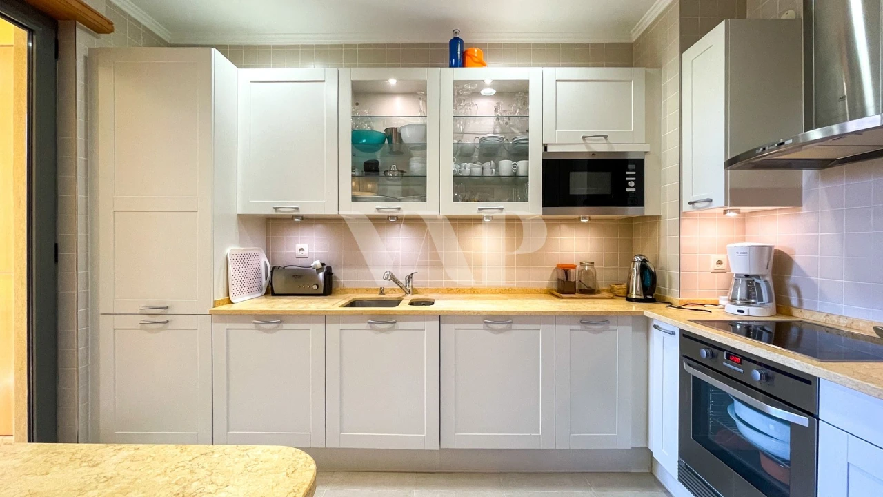 Apartamento T3 para Venda em Quarteira Foto 3