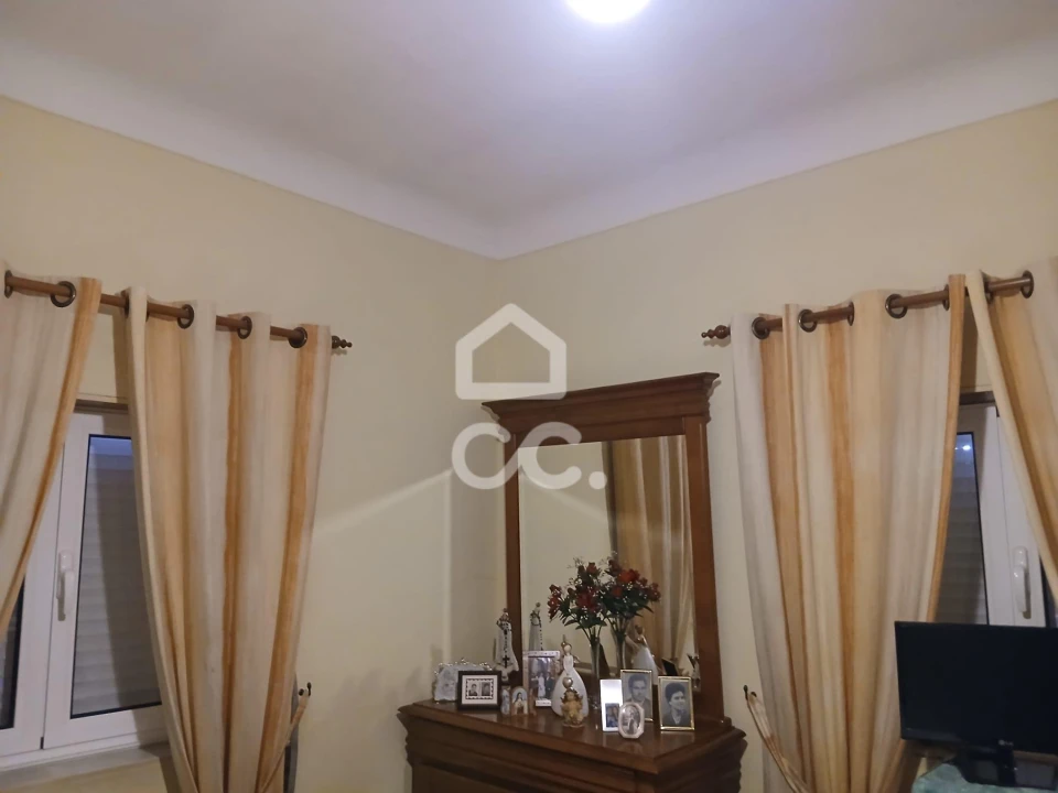 Moradia T3 para Venda em Arcozelo das Maias Foto 20