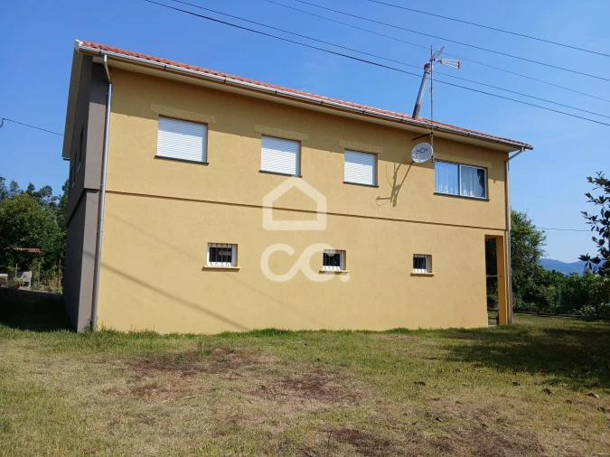 Moradia T3 para Venda em Arcozelo das Maias Foto 4